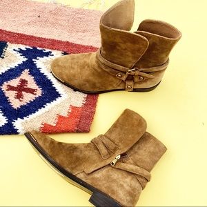 UGG New suede booties NWT 7.5 buckle ankle boot kelby brown zip